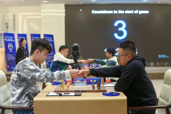 久久精品18