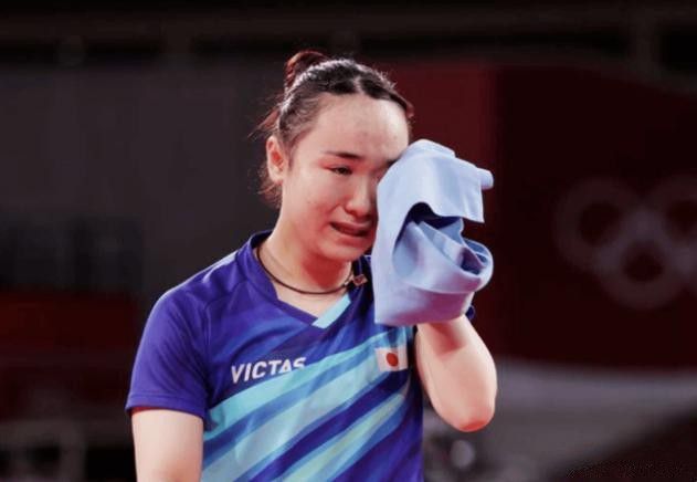 关秀媚三级露全乳视频