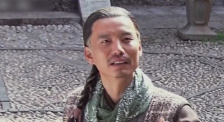她恳切的请求